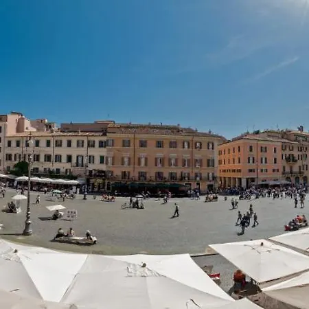 New! Amazing Piazza Navona View Apartament Rzym