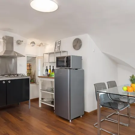 New! Amazing Piazza Navona View Apartment Rome