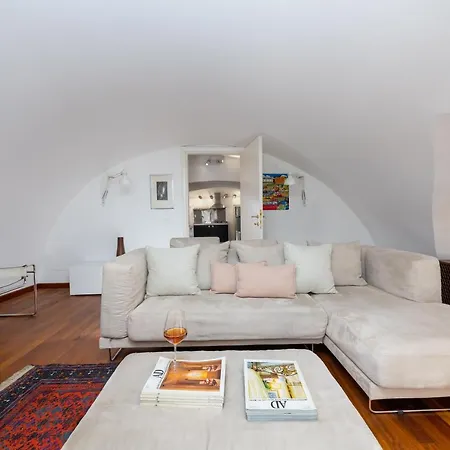 New! Amazing Piazza Navona View Apartment *
