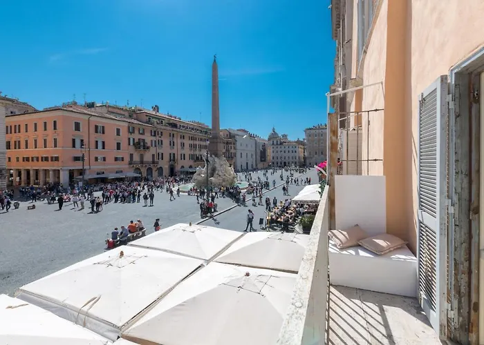 New! Amazing Piazza Navona View 로마