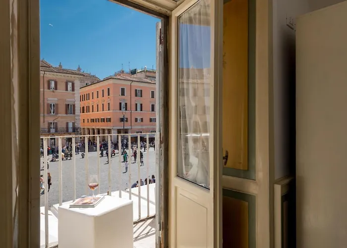 New! Amazing Piazza Navona View 로마