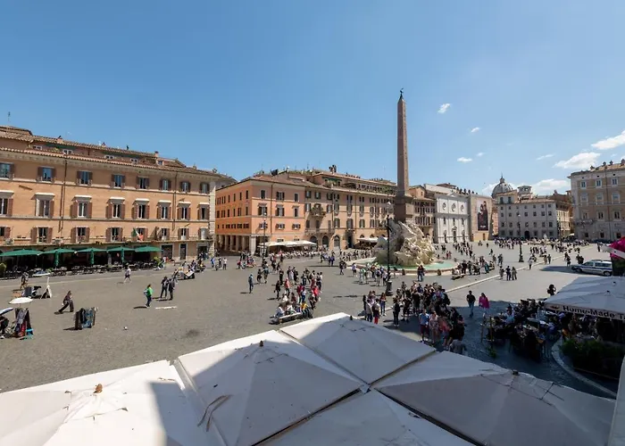New! Amazing Piazza Navona View 로마